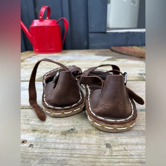 Hand Made Leather Sandals - Picture 4 of 5
